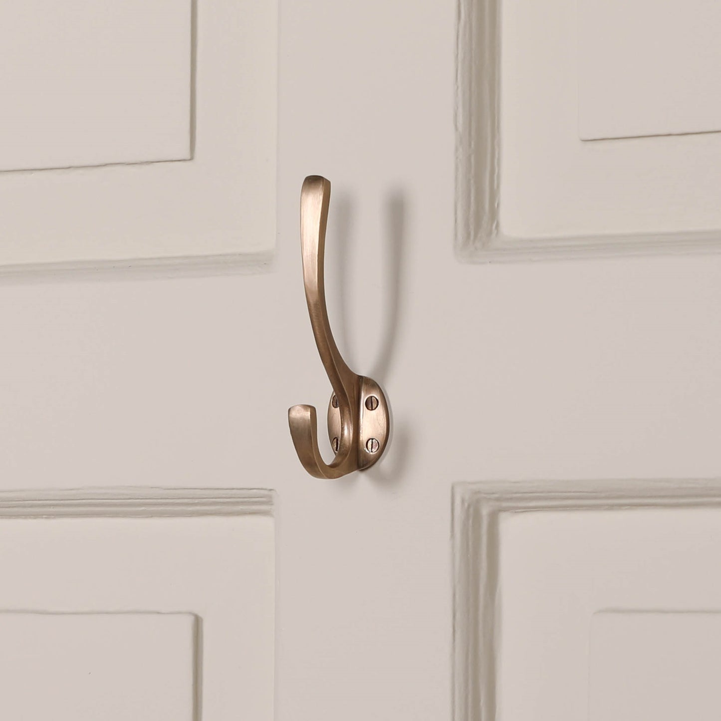 Classic Metal Antiqued Brass Wall Mounted Hook