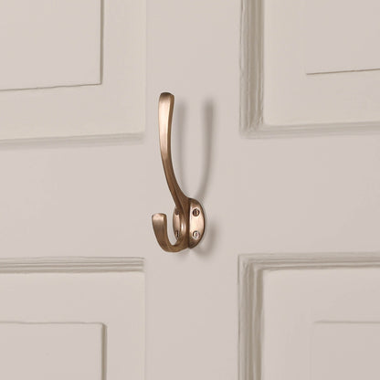 Classic Metal Antiqued Brass Wall Mounted Hook