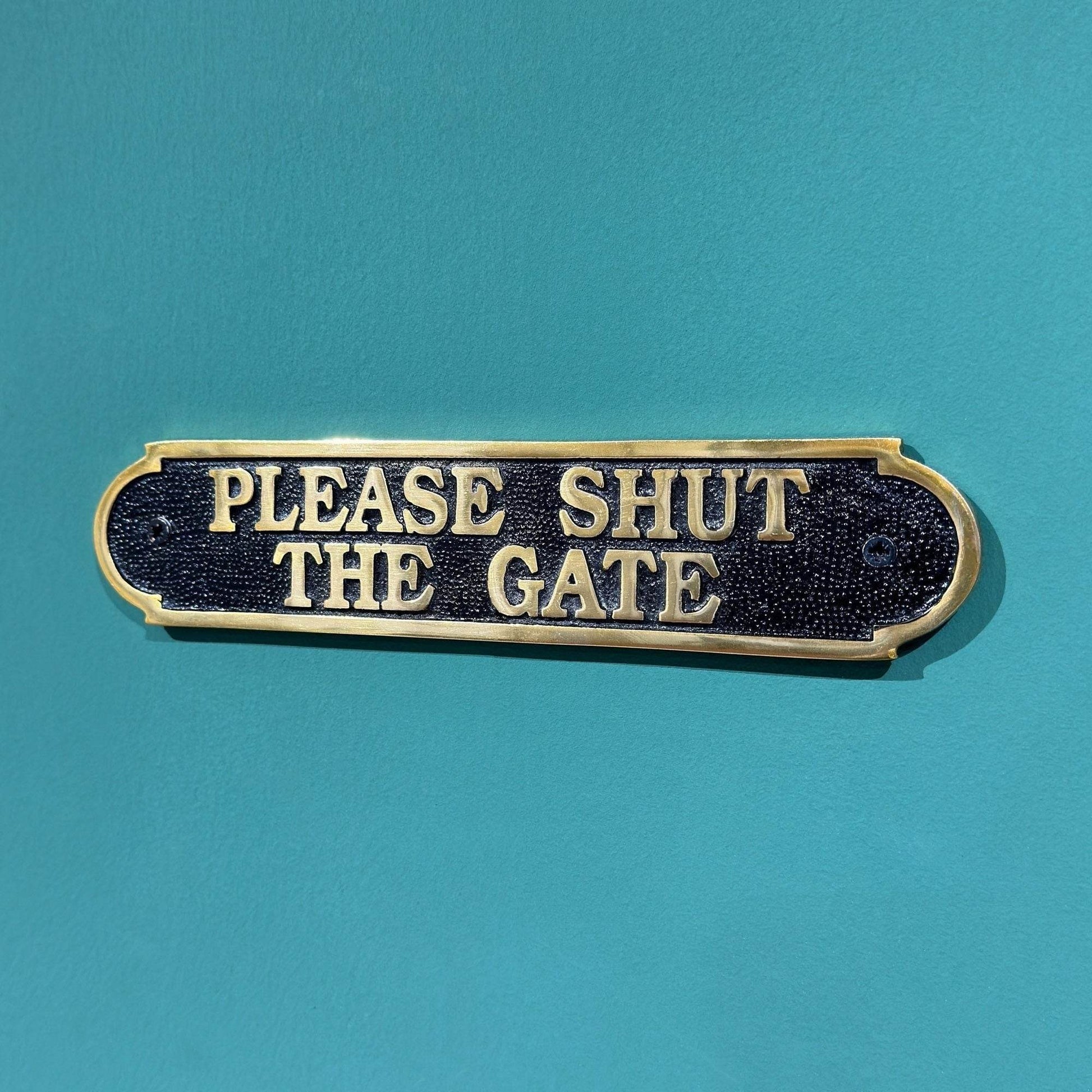 Vintage Victorian Style PLEASE SHUT The GATE Wall Cast Iron Sign Black & Brass Plaque - Esmae & Rose